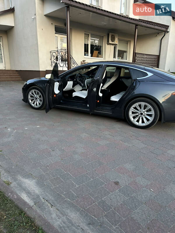 Ліфтбек Tesla Model S 2017 в Рогатині фото 4 Ліфтбек Tesla Model S 2017 в Рогатині