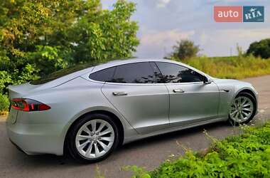 Ліфтбек Tesla Model S 2018 в 
