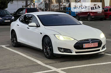 Ліфтбек Tesla Model S 2014 в Івано-Франківську