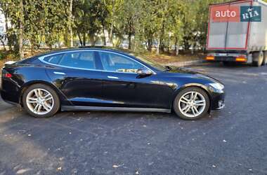 Ліфтбек Tesla Model S 2016 в Києві