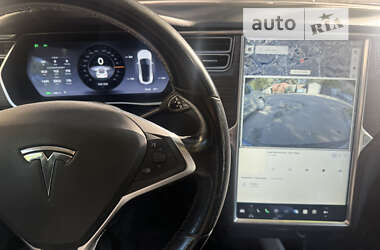 Лифтбек Tesla Model S 2014 в 