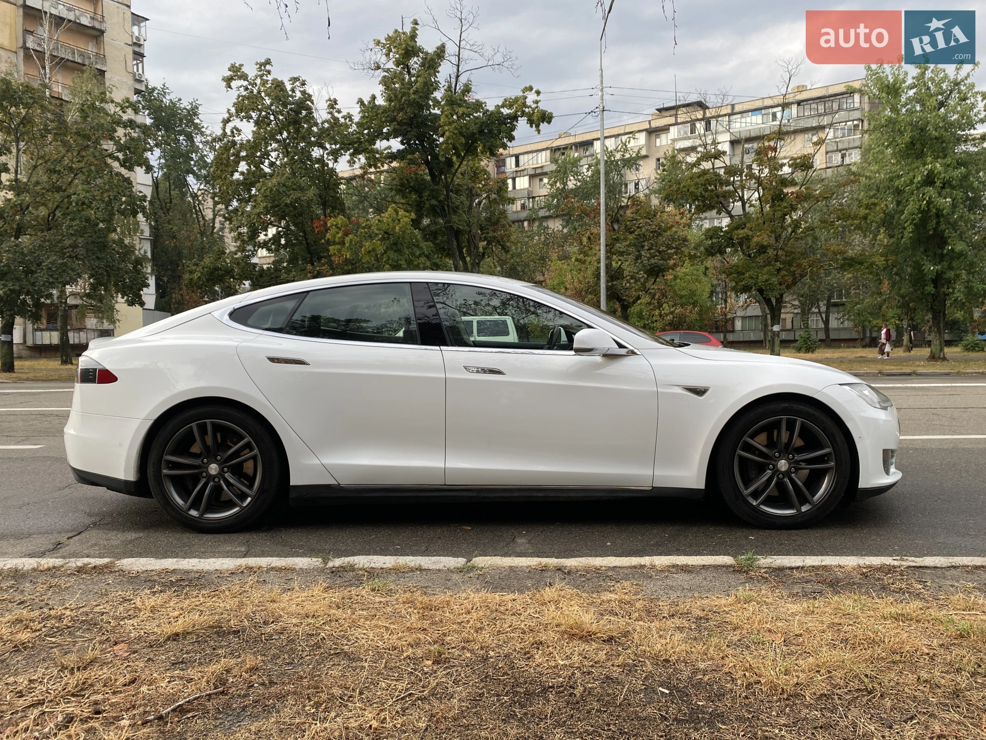 2015 Tesla Model S - мініатюра 8