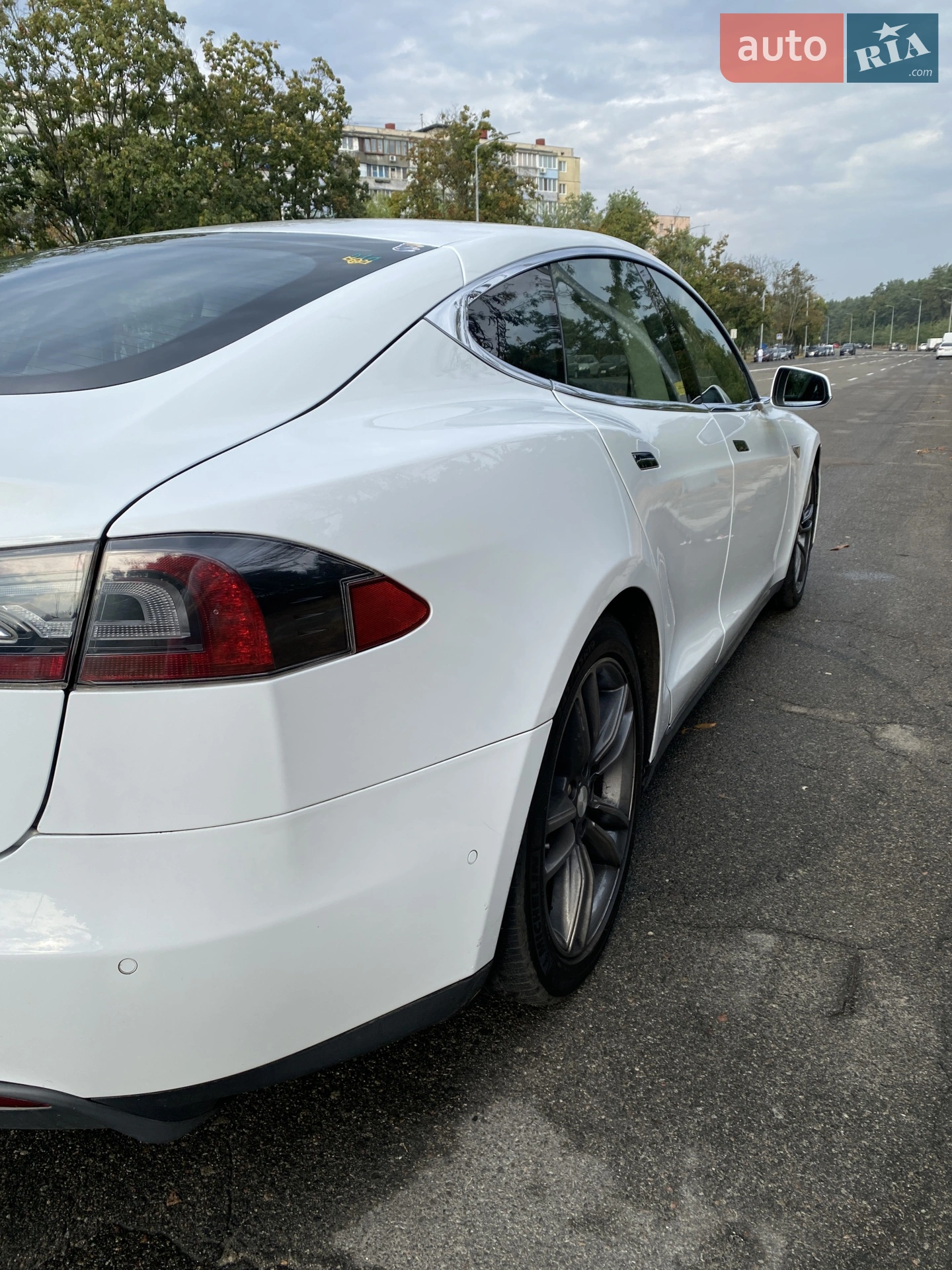 2015 Tesla Model S - мініатюра 10