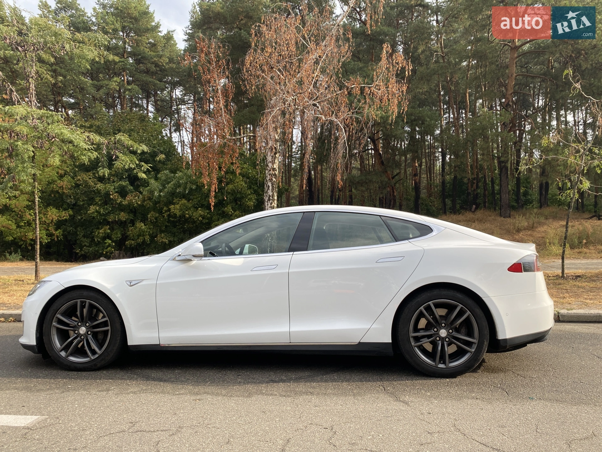 2015 Tesla Model S - мініатюра 15