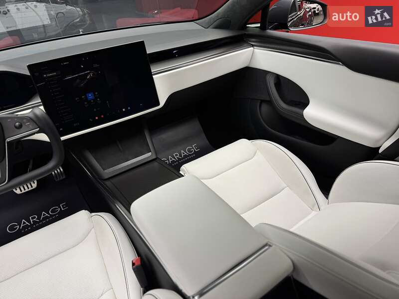 Лифтбек Tesla Model S 2021 в Киеве