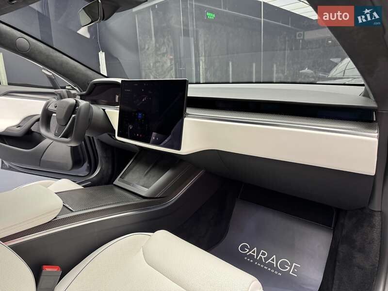 Лифтбек Tesla Model S 2021 в Киеве