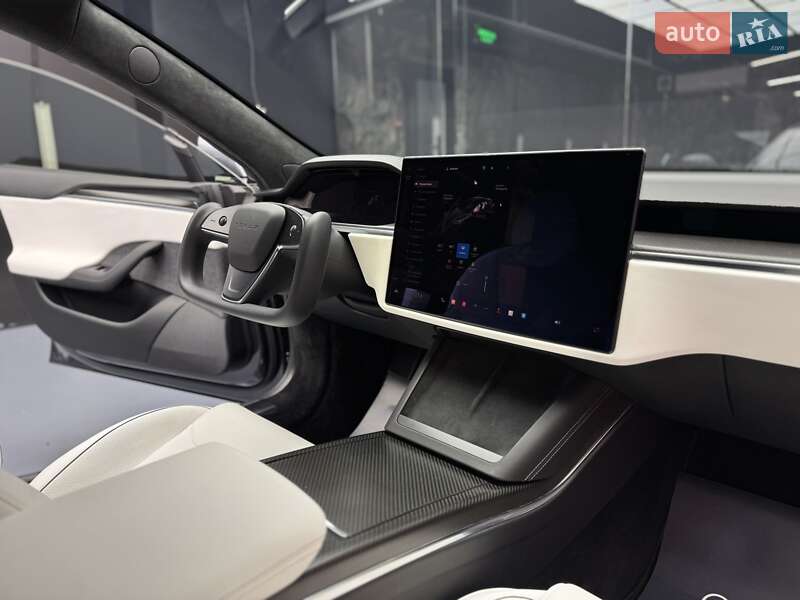 Лифтбек Tesla Model S 2021 в Киеве