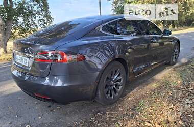 Лифтбек Tesla Model S 2019 в Мироновке