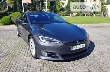 Лифтбек Tesla Model S 2017 в Одессе