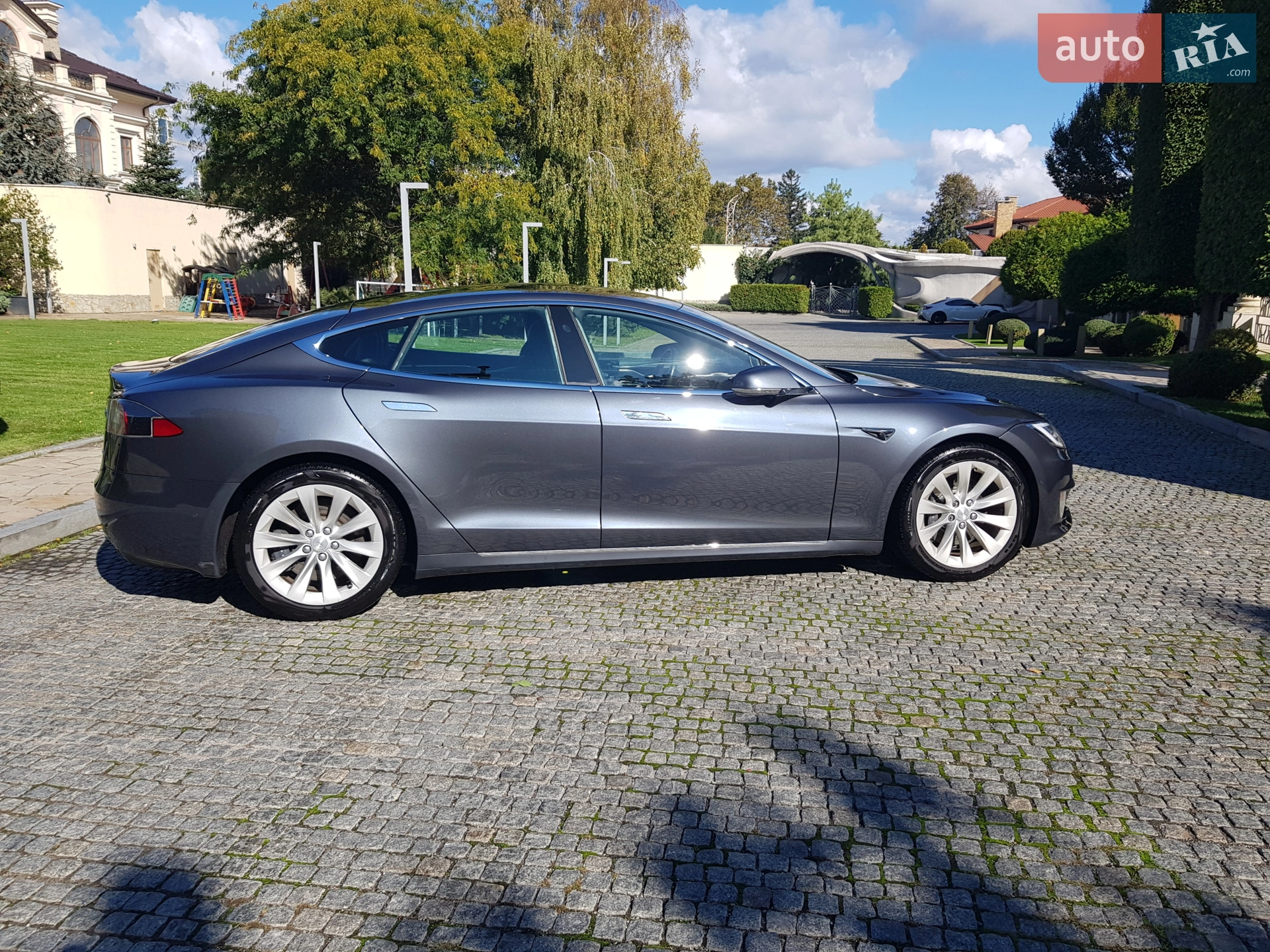 2017 Tesla Model S - мініатюра 8