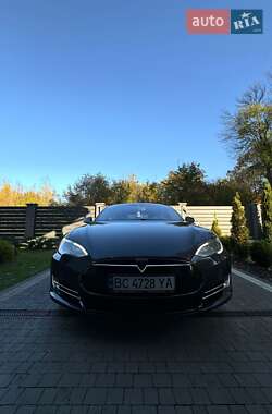 Лифтбек Tesla Model S 2015 в 