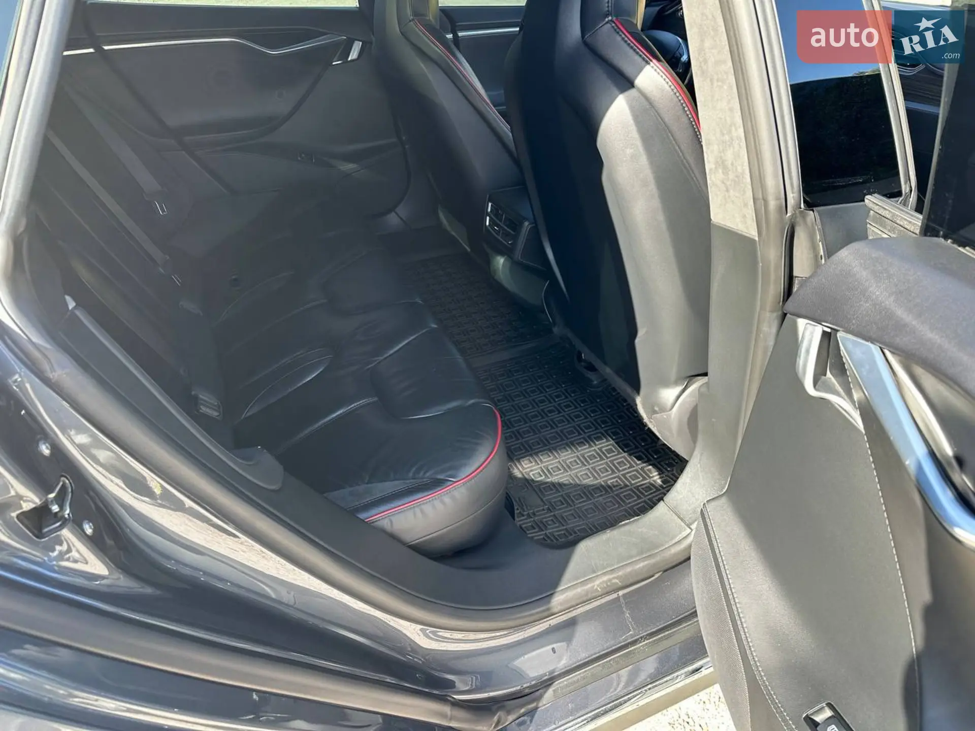 2014 Tesla Model S - мініатюра 7