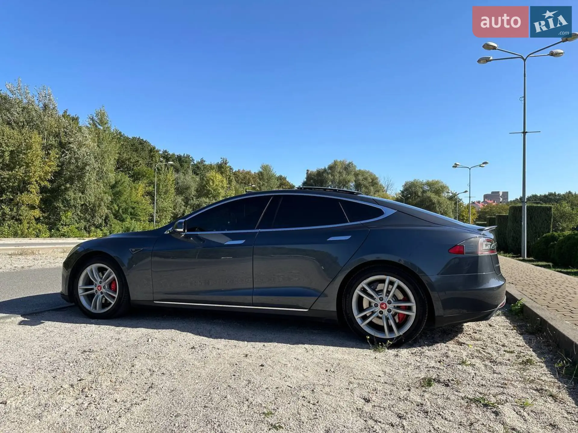 2014 Tesla Model S - мініатюра 21
