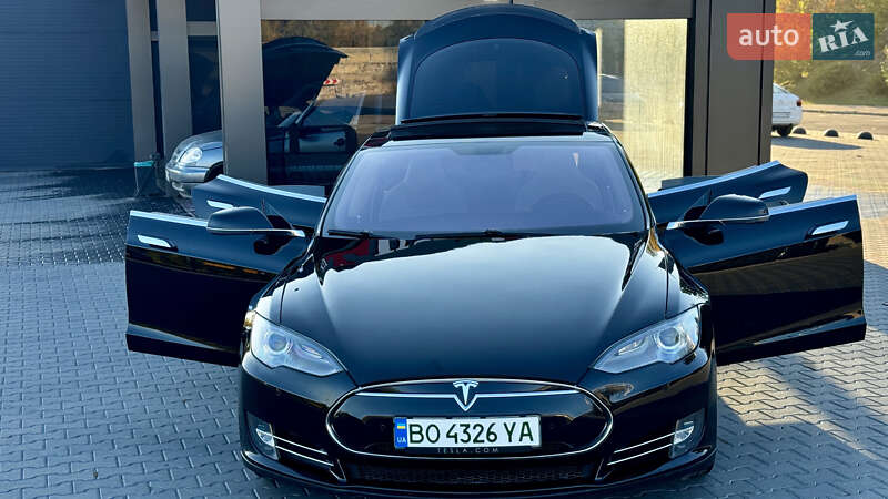 Ліфтбек Tesla Model S 2014 в Зборові