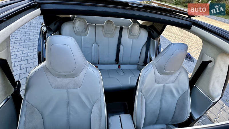 Ліфтбек Tesla Model S 2014 в Зборові