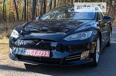 Лифтбек Tesla Model S 2014 в Краснокутске