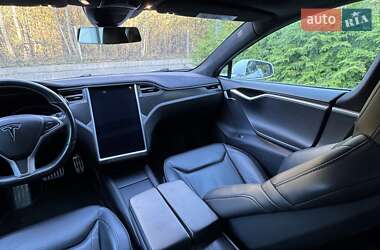 Лифтбек Tesla Model S 2016 в 