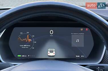 Лифтбек Tesla Model S 2016 в 