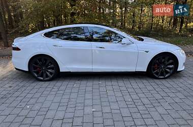 Лифтбек Tesla Model S 2016 в 