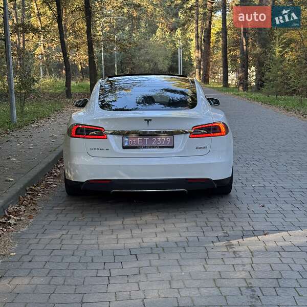 Лифтбек Tesla Model S 2016 в Львове фото 6 Лифтбек Tesla Model S 2016 в Львове
