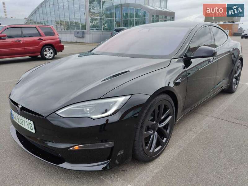 Лифтбек Tesla Model S 2022 в 