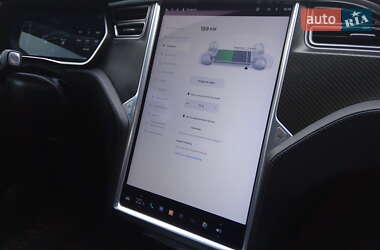 Ліфтбек Tesla Model S 2017 в 
