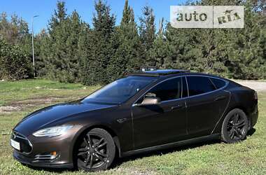 Ліфтбек Tesla Model S 2013 в Одесі