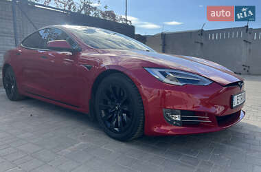 Ліфтбек Tesla Model S 2019 в Вінниці