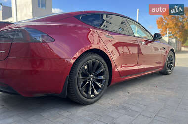 Лифтбек Tesla Model S 2019 в Виннице