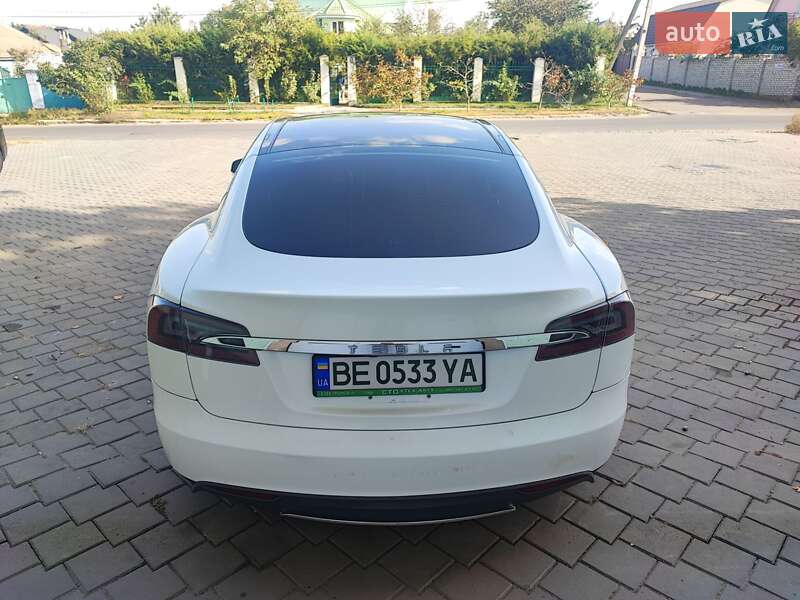 Лифтбек Tesla Model S 2013 в Николаеве фото 4 Лифтбек Tesla Model S 2013 в Николаеве