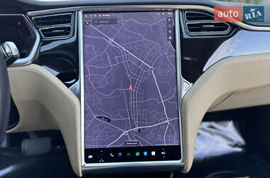 Ліфтбек Tesla Model S 2013 в Києві