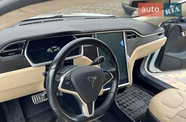 Лифтбек Tesla Model S 2014 в Днепре