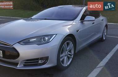 Ліфтбек Tesla Model S 2013 в Львові