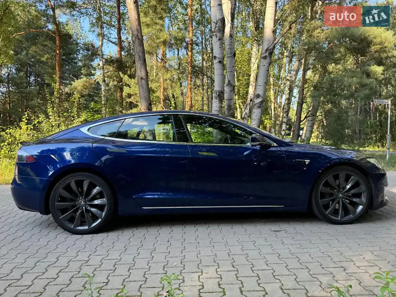 Tesla Model S 2017