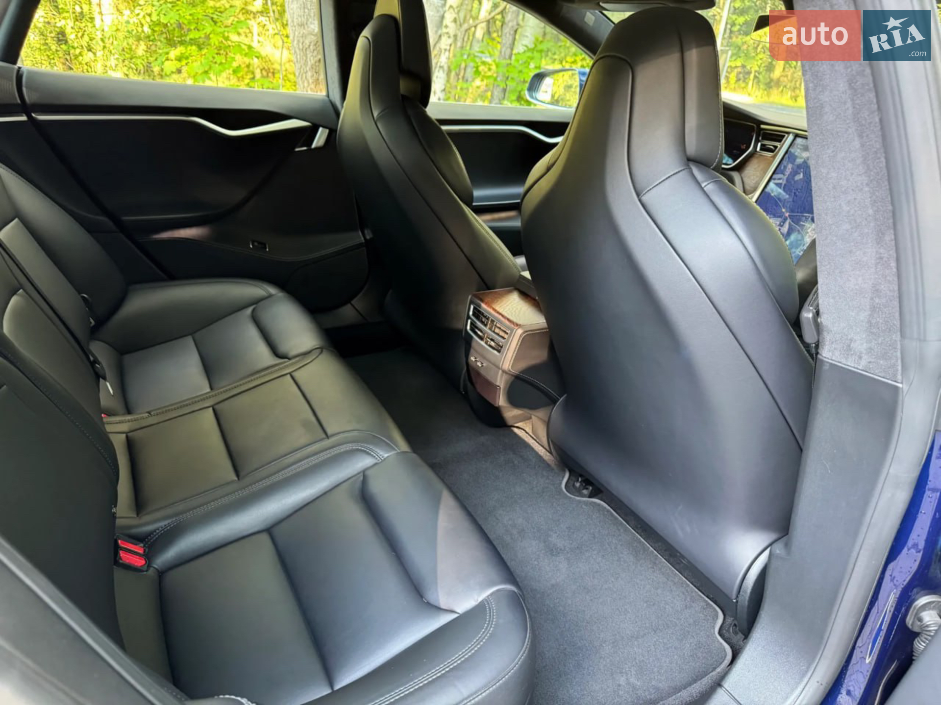 Tesla Model S 2017 VIN 5YJSA1E29HF192201 фото оголошення 4 з 11