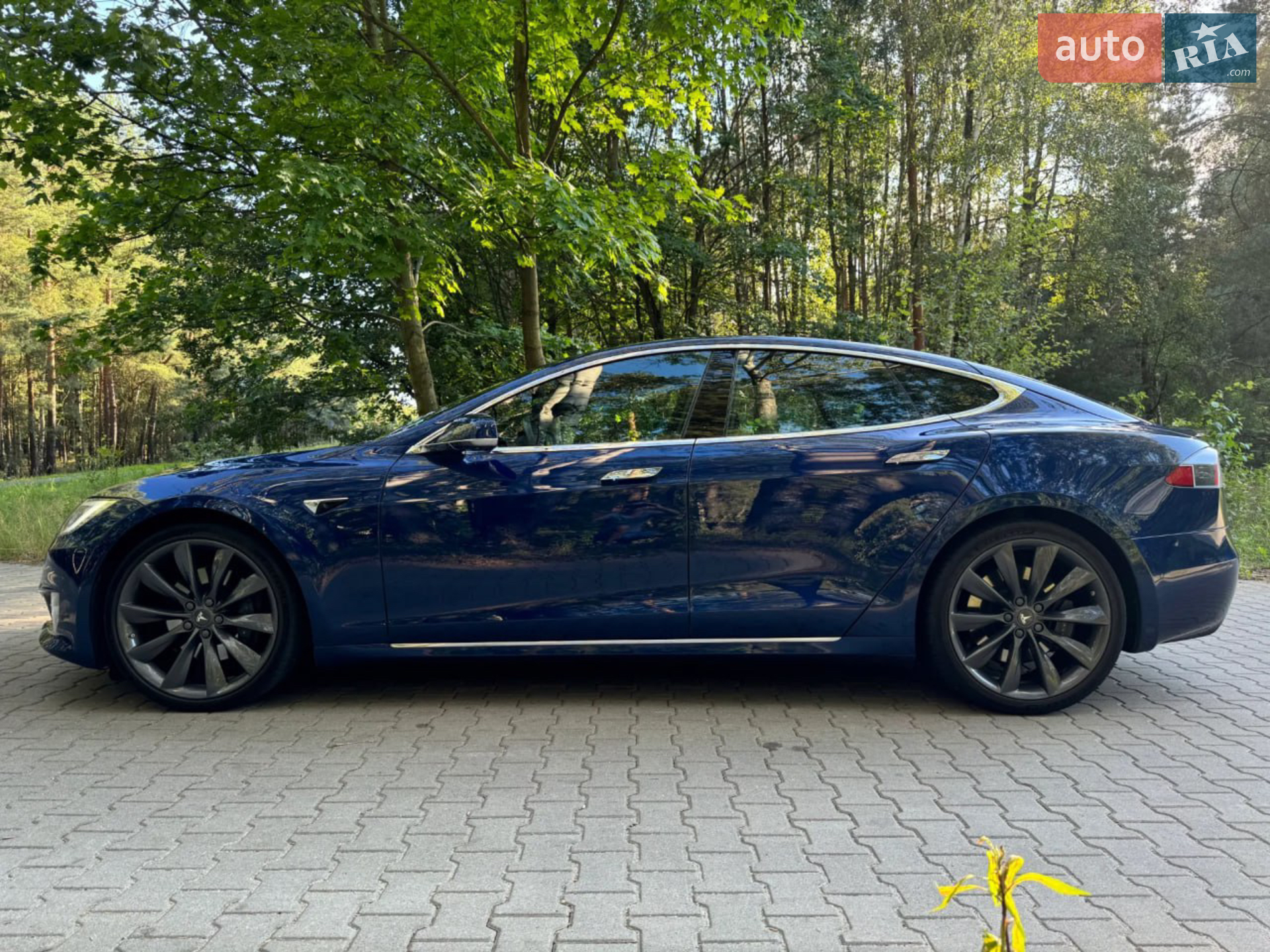 Tesla Model S 2017 VIN 5YJSA1E29HF192201 фото оголошення 2 з 11