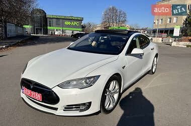 Лифтбек Tesla Model S 2014 в Каменец-Подольском