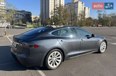 Лифтбек Tesla Model S 2016 в 
