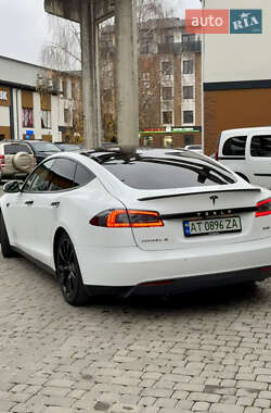 Лифтбек Tesla Model S 2013 в Коломые