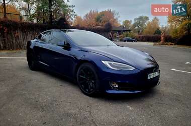 Лифтбек Tesla Model S 2018 в 