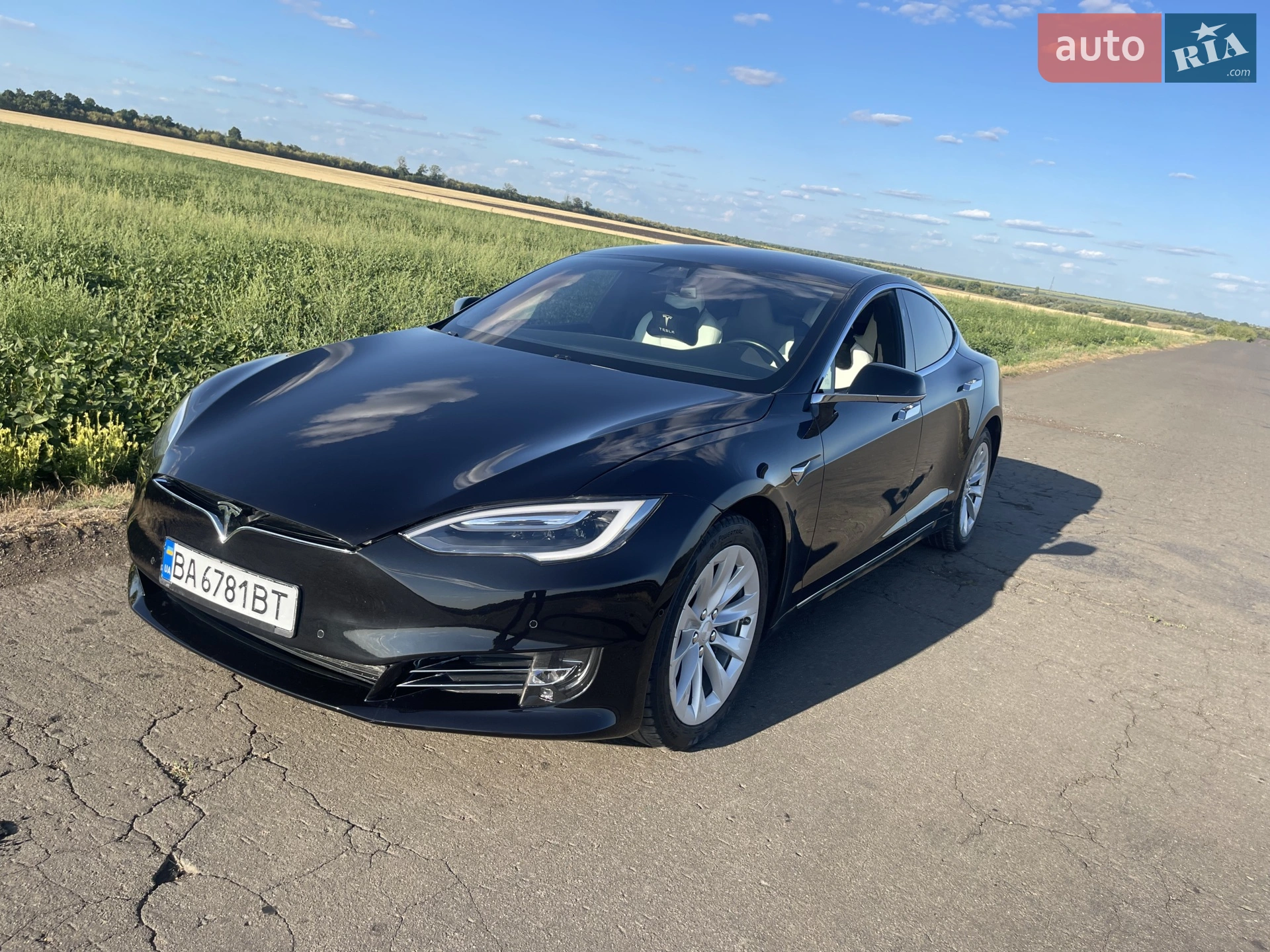 2017 Tesla Model S - фото 1