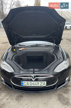 Лифтбек Tesla Model S 2013 в Киеве