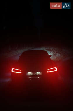 Ліфтбек Tesla Model S 2013 в 