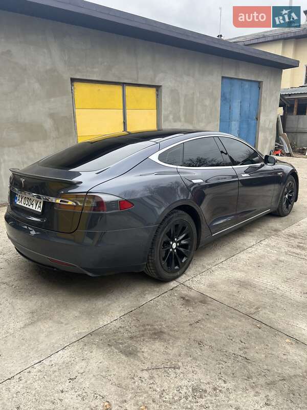Ліфтбек Tesla Model S 2016 в Харкові фото 5 Ліфтбек Tesla Model S 2016 в Харкові
