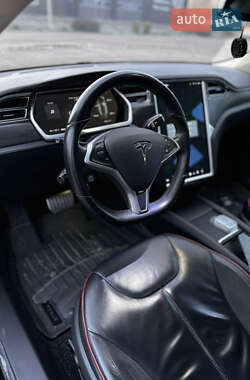 Лифтбек Tesla Model S 2013 в Ковеле