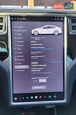 Ліфтбек Tesla Model S 2015 в Львові