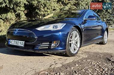 Лифтбек Tesla Model S 2013 в Луцке