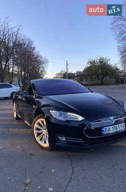 Ліфтбек Tesla Model S 2014 в Кропивницькому