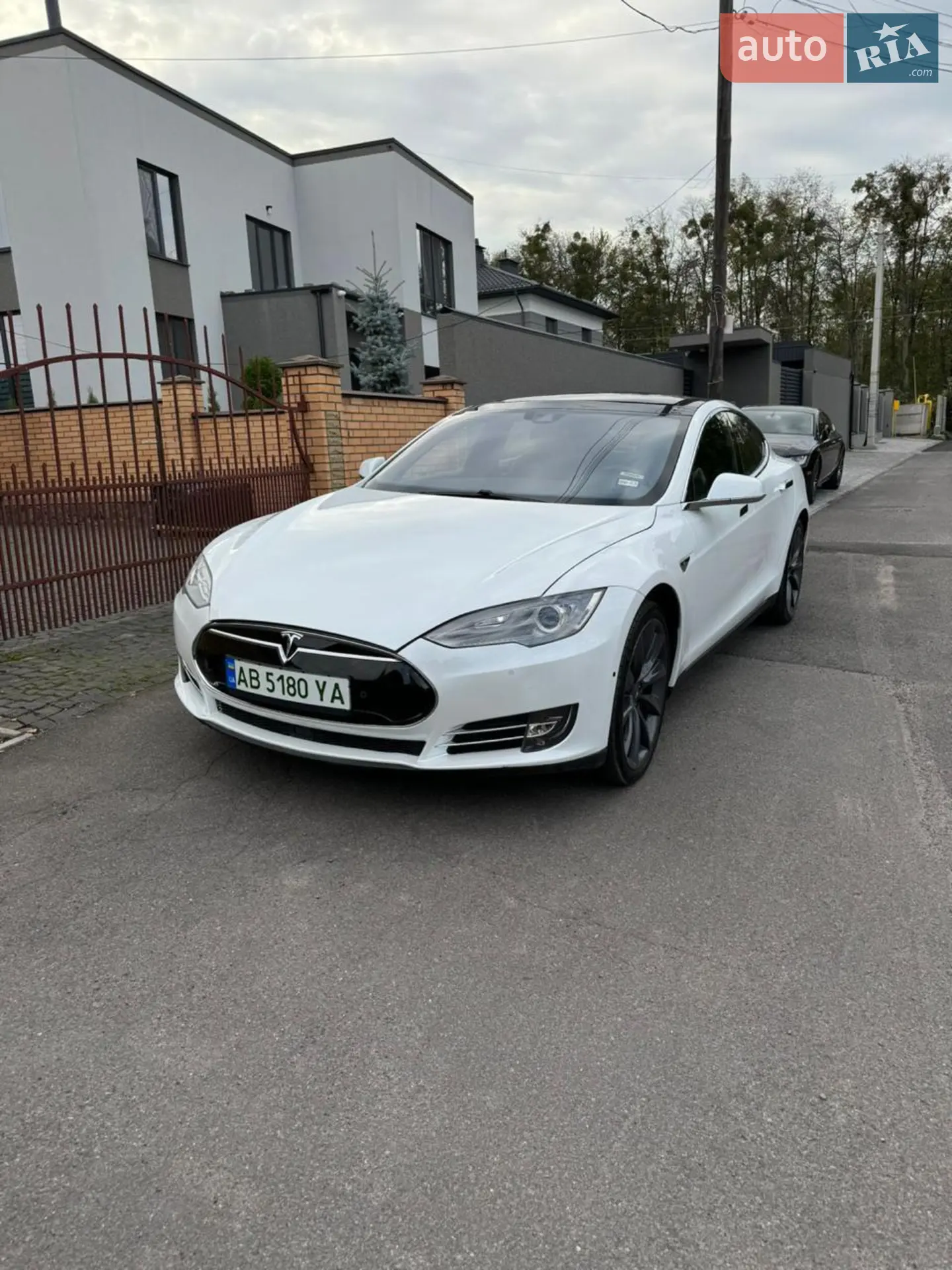 2014 Tesla Model S - фото 1
