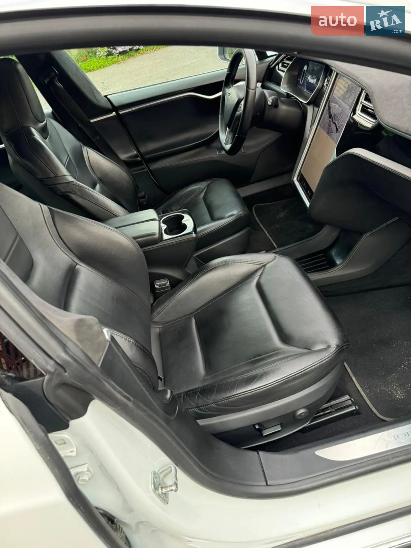 2014 Tesla Model S - мініатюра 9
